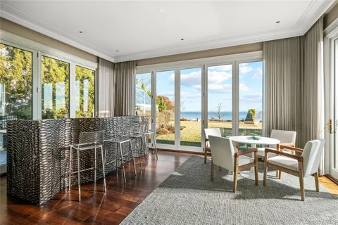 $9,950,000 | 106 Premium Point, New Rochelle, NY 10801
