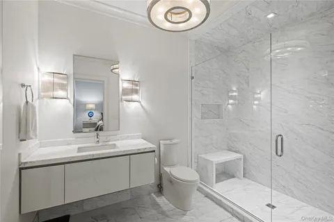 $9,950,000 | 106 Premium Point, New Rochelle, NY 10801