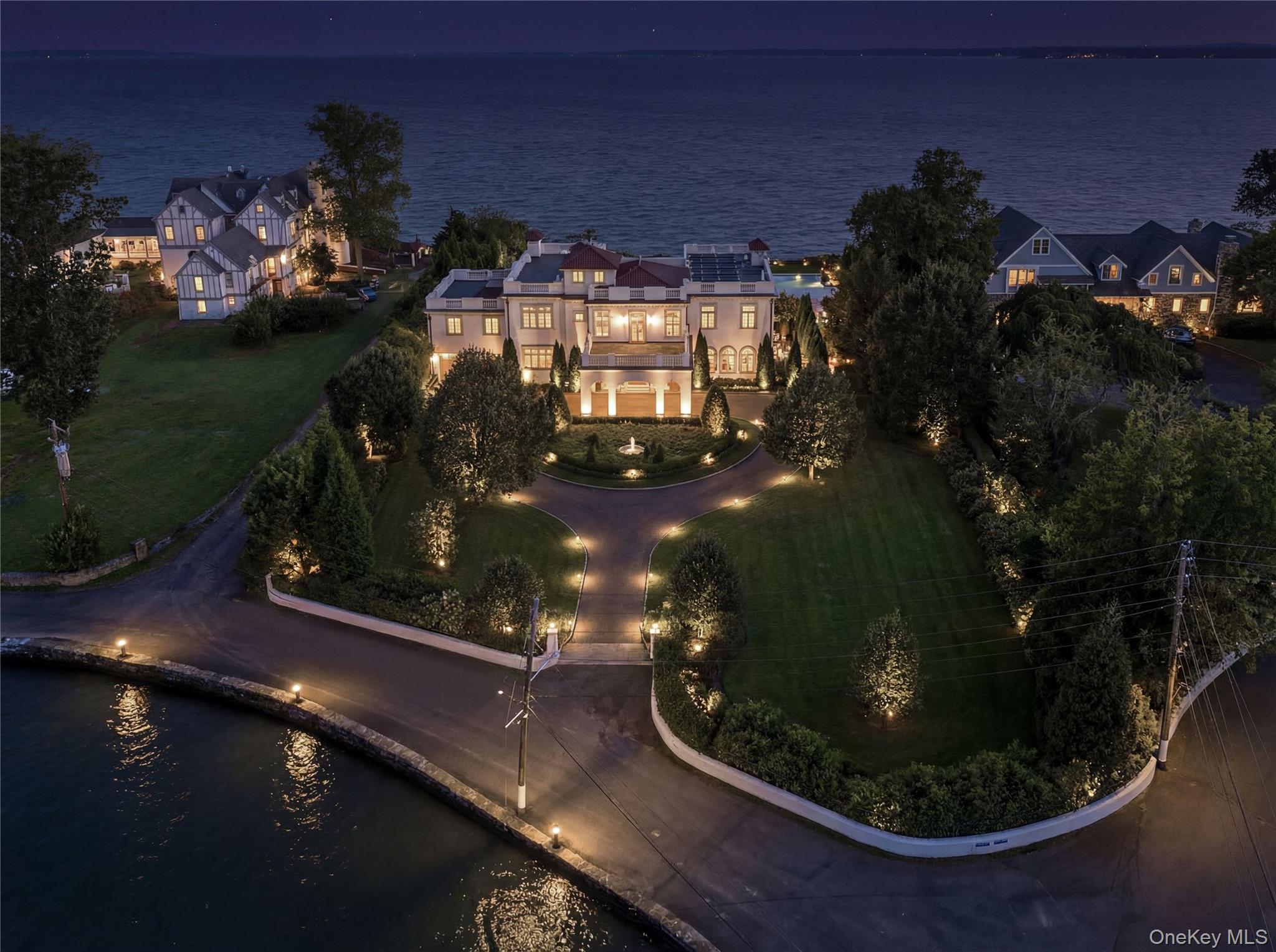 106 Premium Point New Rochelle, NY 10801 - Photo 40 of 44 View of property location with Long Island Sound Views