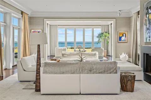 $9,950,000 | 106 Premium Point, New Rochelle, NY 10801