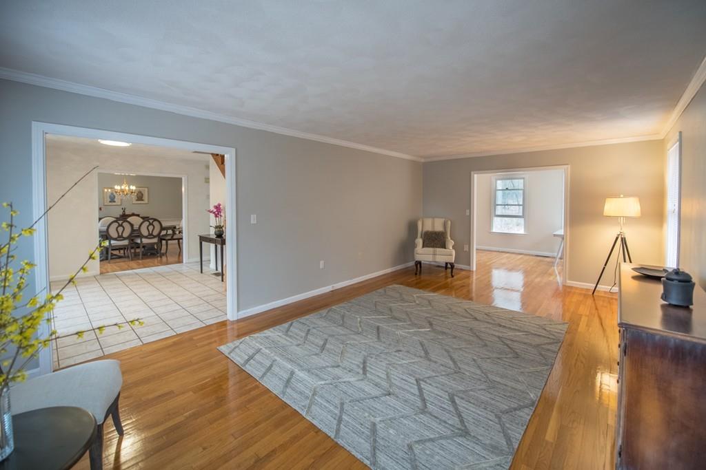 374 River Road Andover, MA 01810 - Photo 13 of 42