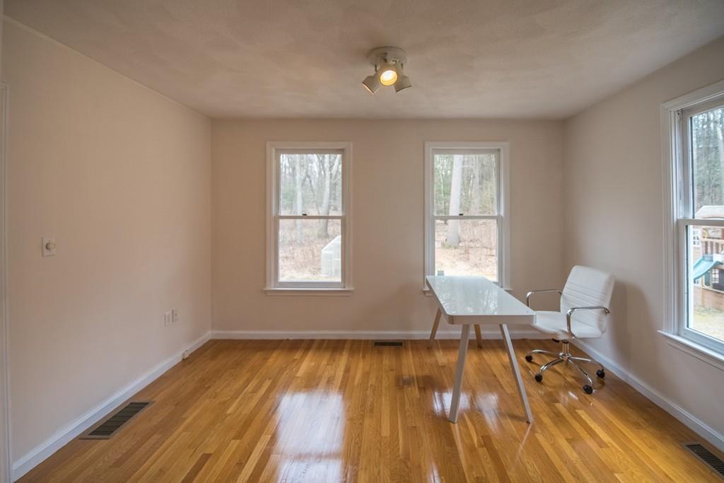 374 River Road Andover, MA 01810 - Photo 14 of 42