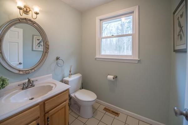 374 River Road Andover, MA 01810 - Photo 26 of 42