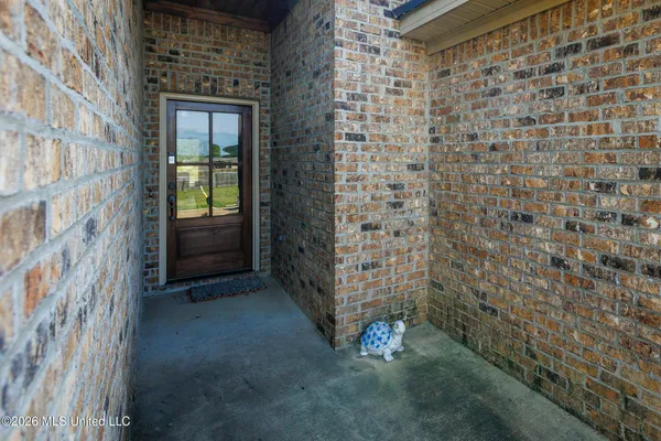 $295,900 | 554 Birchwood Boulevard, Pearl, MS 39208