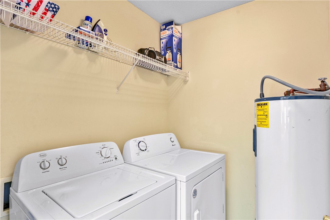 162 Toluca Lane St. Simons Island, GA 31522 - Photo 12 of 26 Laundry room off of kitchen