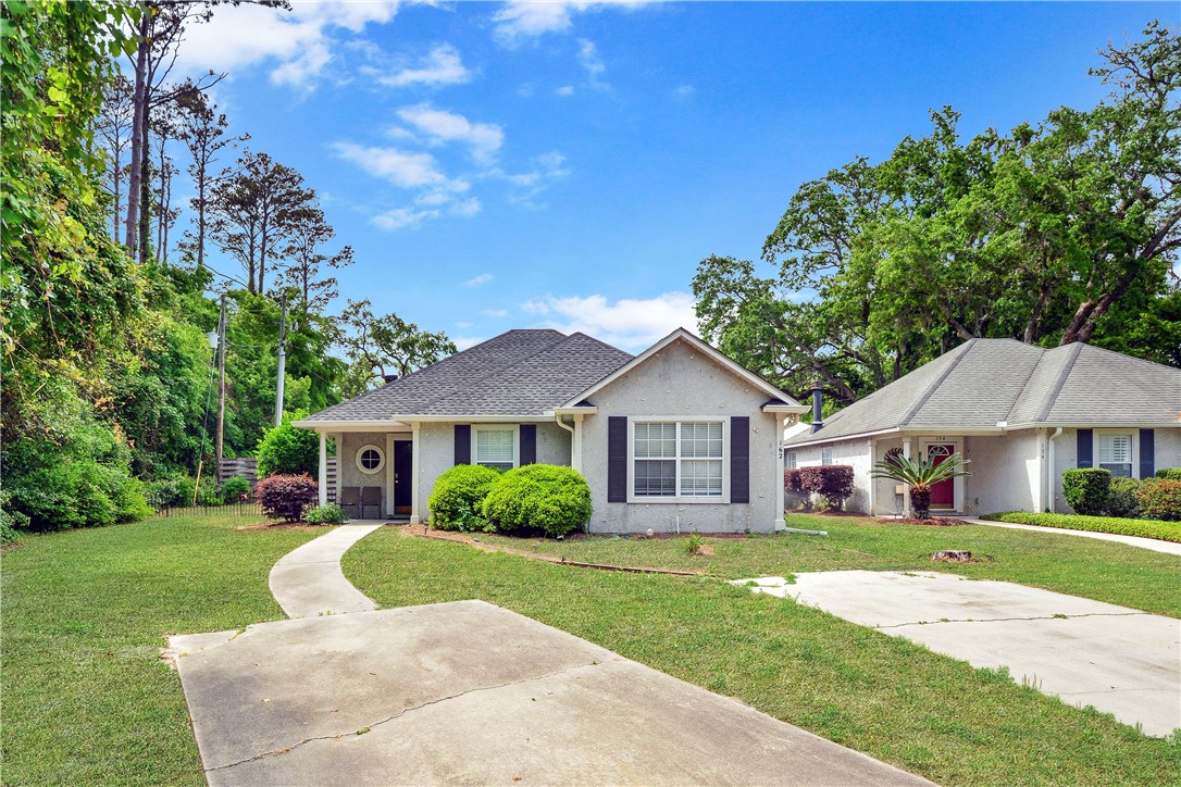 162 Toluca Lane St. Simons Island, GA 31522 - Photo 2 of 26