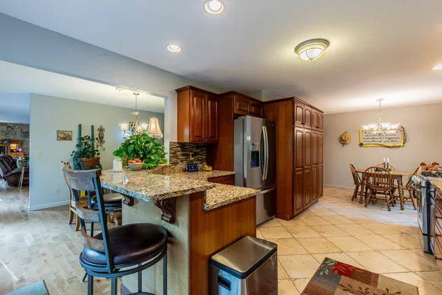 $425,000 | 2555 Ridgefield Road, Princeton, IL 61356