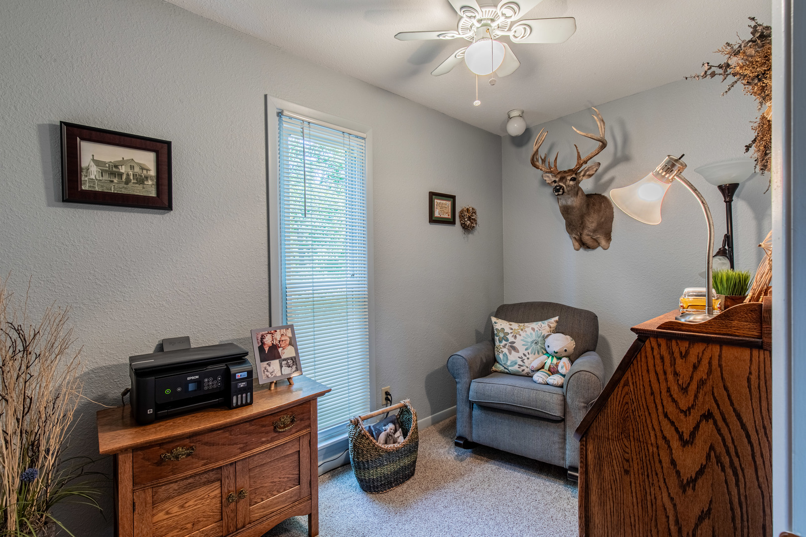 2555 Ridgefield Road Princeton, IL 61356 - Photo 21 of 50 a bedroom with furniture and a window