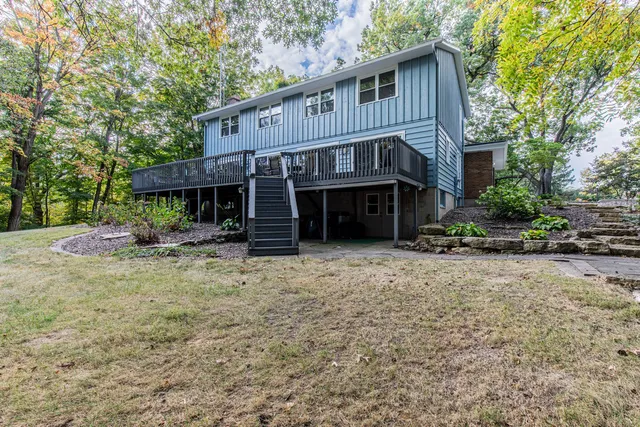 $425,000 | 2555 Ridgefield Road, Princeton, IL 61356