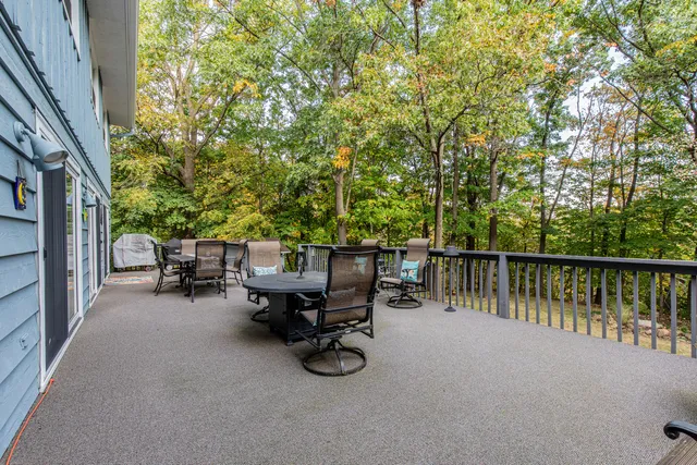 $425,000 | 2555 Ridgefield Road, Princeton, IL 61356