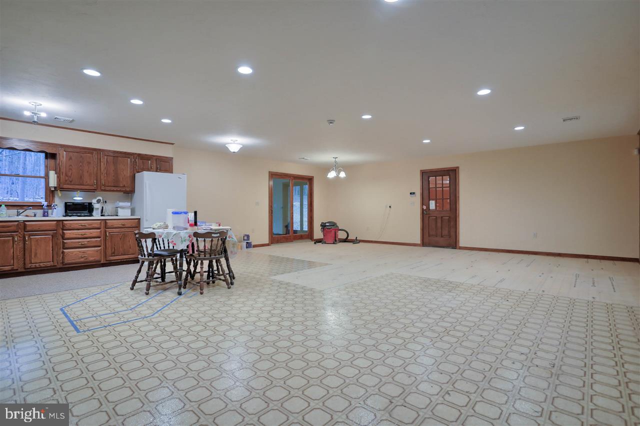 434 Pine Grove Road Gardners, PA 17324 - Photo 16 of 25 Gallery Image 16