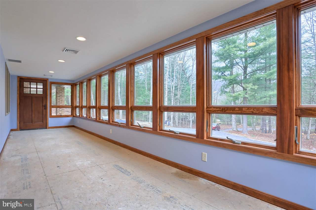 434 Pine Grove Road Gardners, PA 17324 - Photo 3 of 25 Gallery Image 3