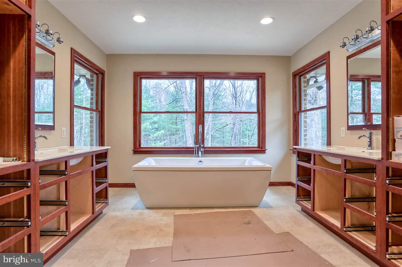 434 Pine Grove Road Gardners, PA 17324 - Photo 6 of 25 Gallery Image 6