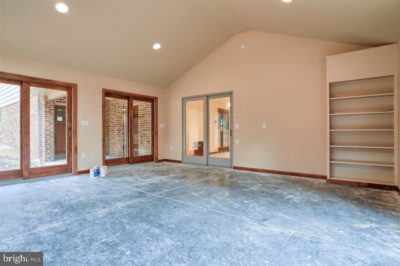 434 Pine Grove Road Gardners, PA 17324 - Photo 8 of 25 Gallery Image 8