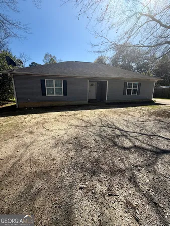 $700 | 806 East Church Street, Fort Valley, GA 31030