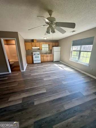 $700 | 806 East Church Street, Fort Valley, GA 31030