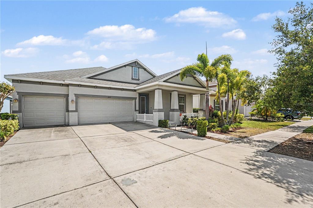 204 Shell Creek Court Apollo Beach, FL 33572 - Photo 2 of 39
