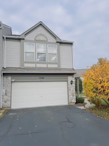 $2,600 | 3166 Bromley Lane, Aurora, IL 60502