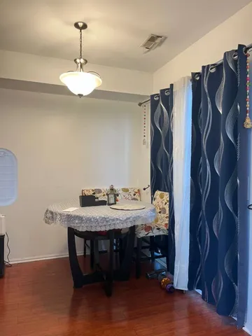 $2,600 | 3166 Bromley Lane, Aurora, IL 60502