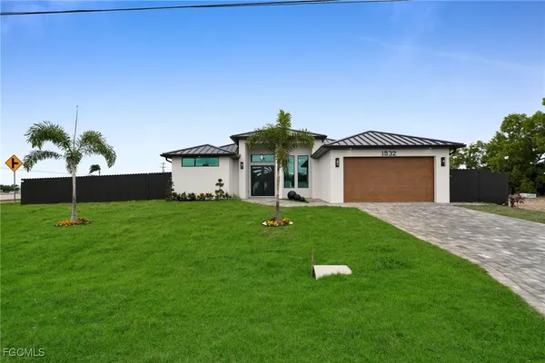 $600,000 | 1532 Southwest 4th Court, Cape Coral, FL 33991