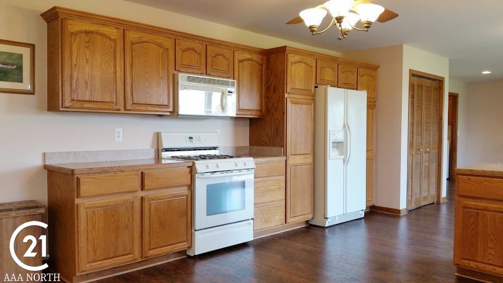 8828 Division Road Columbus, MI 48063 - Photo 14 of 29