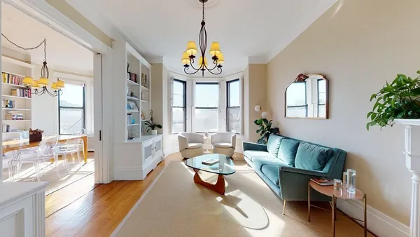 $6,300 | 295-297 Beacon Street, Unit 52, Boston, MA 02116