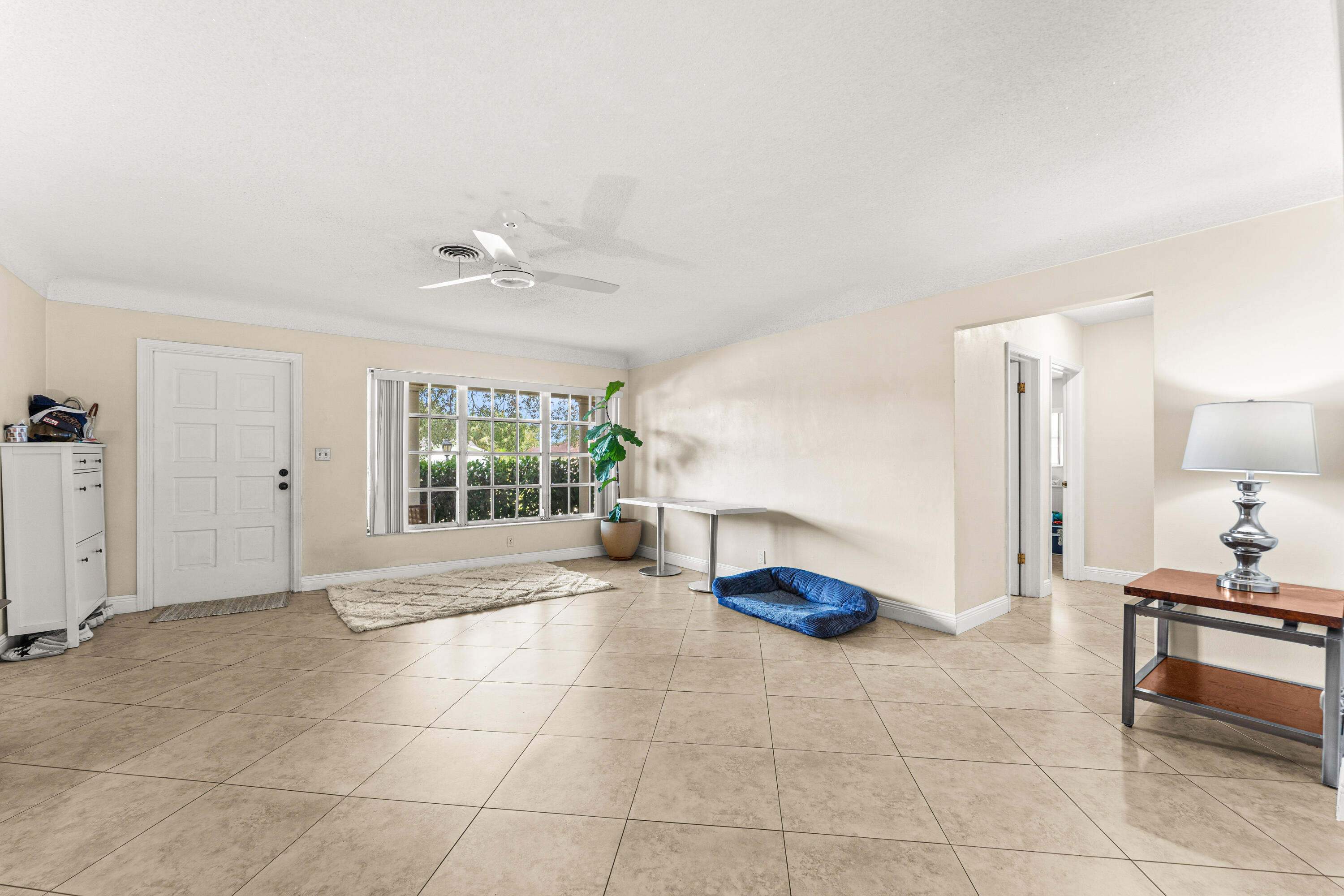 1270 Southwest 8th Street Boca Raton, FL 33486 - Photo 4 of 27 005-1270Southwest8thStreet-BocaRaton-FL-