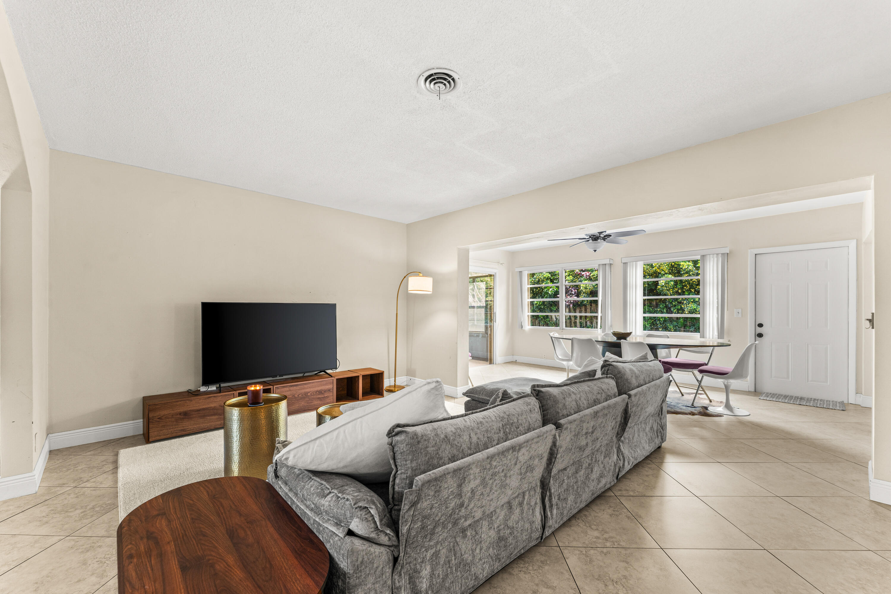 1270 Southwest 8th Street Boca Raton, FL 33486 - Photo 7 of 27 008-1270Southwest8thStreet-BocaRaton-FL-