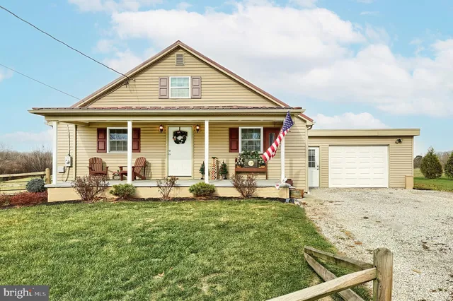 $265,000 | 860 Bon-Ox Road, Gettysburg, PA 17325