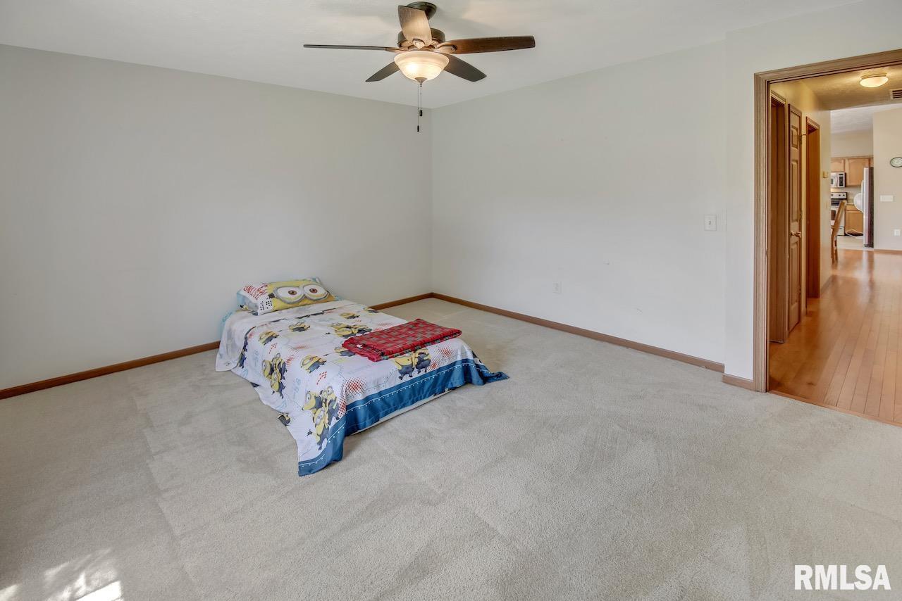 21221 North Hampton Road Chillicothe, IL 61523 - Photo 19 of 33 Gallery Image 19