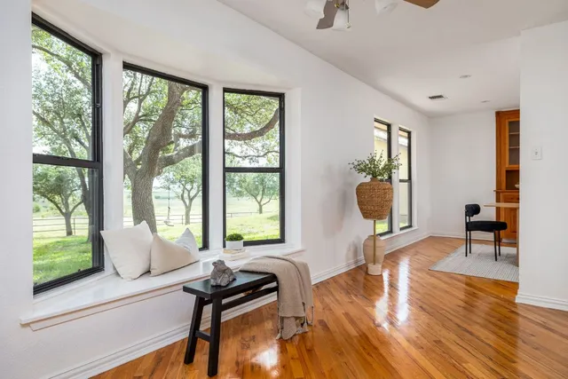 $1,100,000 | 800 County Road 458, Coupland, TX 78615