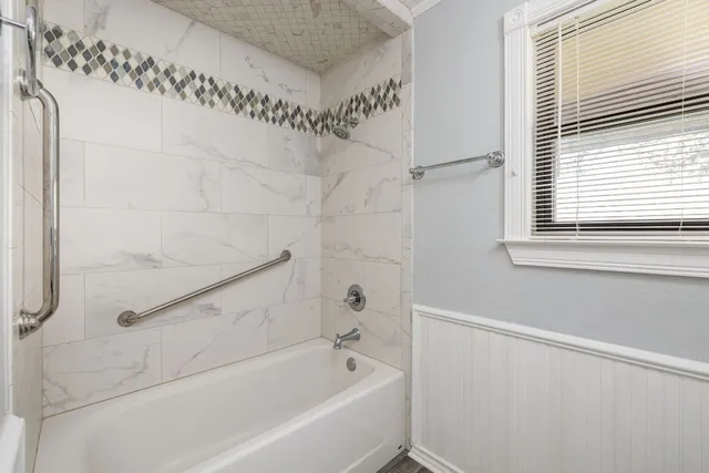 $1,100,000 | 800 County Road 458, Coupland, TX 78615