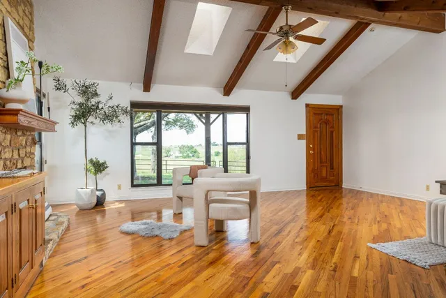 $1,100,000 | 800 County Road 458, Coupland, TX 78615