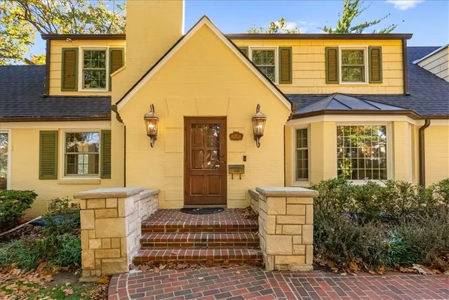 $1,499,000 | 2501 West 64th Street, Mission Hills, KS 66208