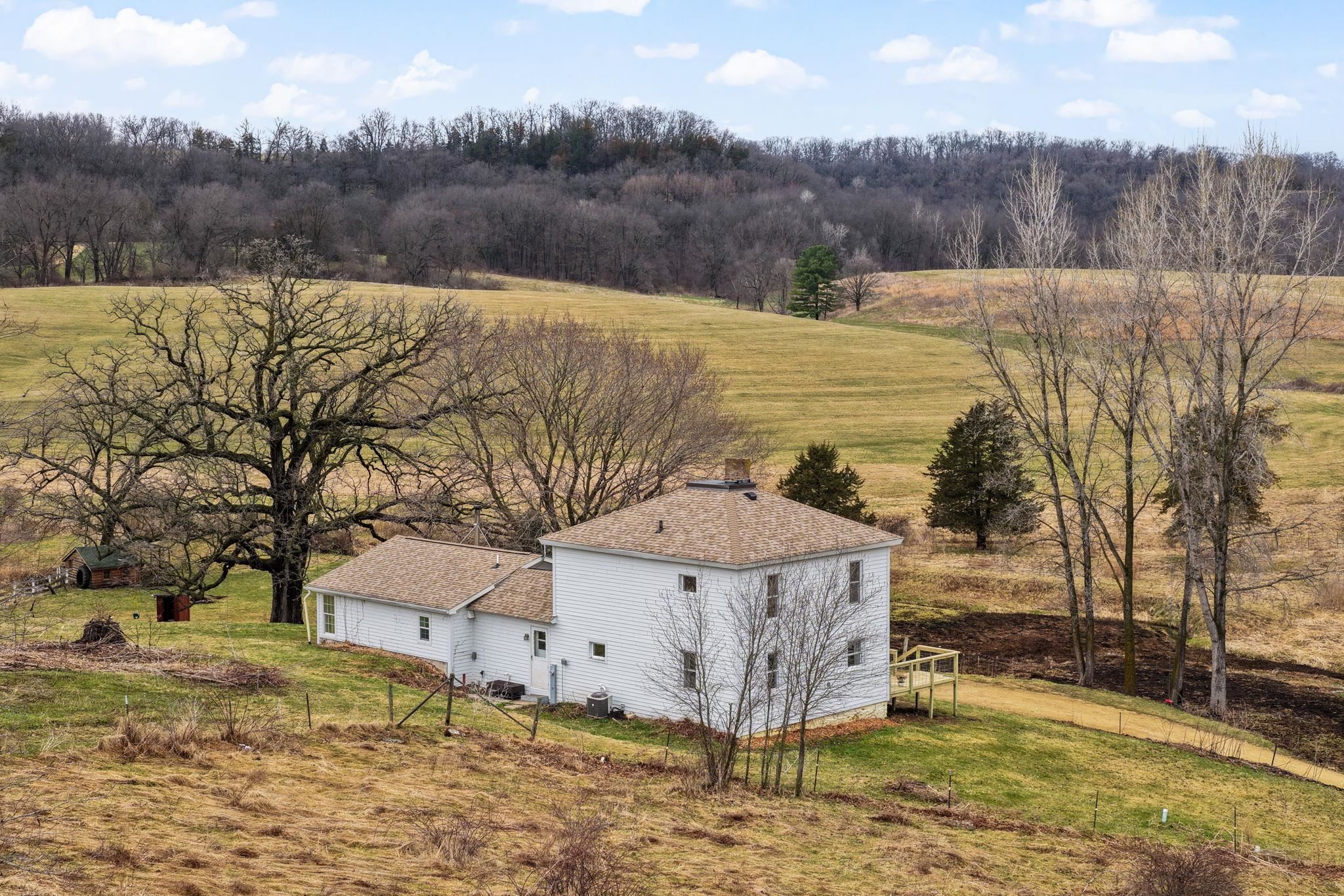 3850 County Road Dodgeville, WI 53533 - Photo 38 of 64