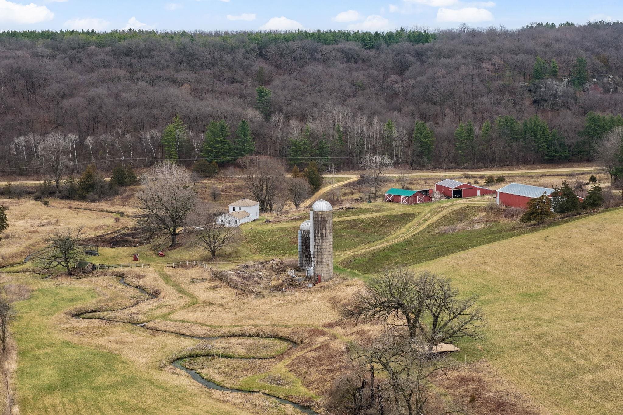 3850 County Road Dodgeville, WI 53533 - Photo 8 of 64