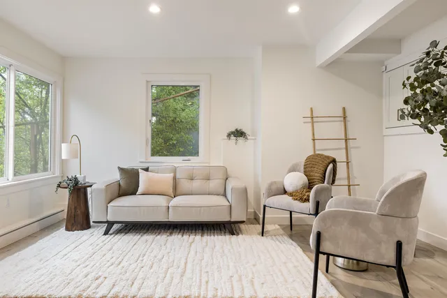 $925,000 | 8040 Crest, Oakland, CA 94605