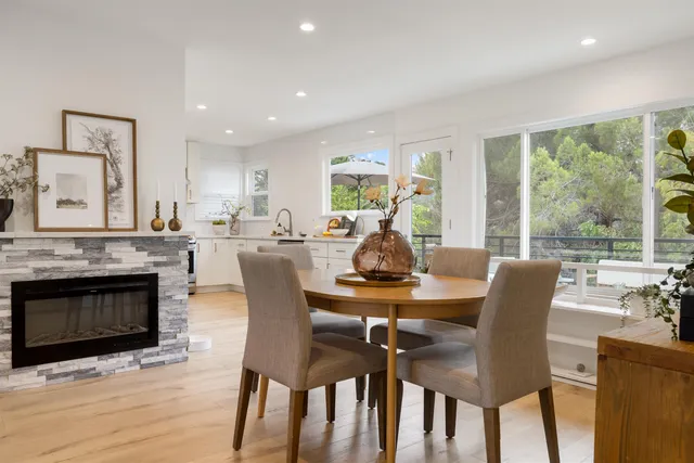 $925,000 | 8040 Crest, Oakland, CA 94605