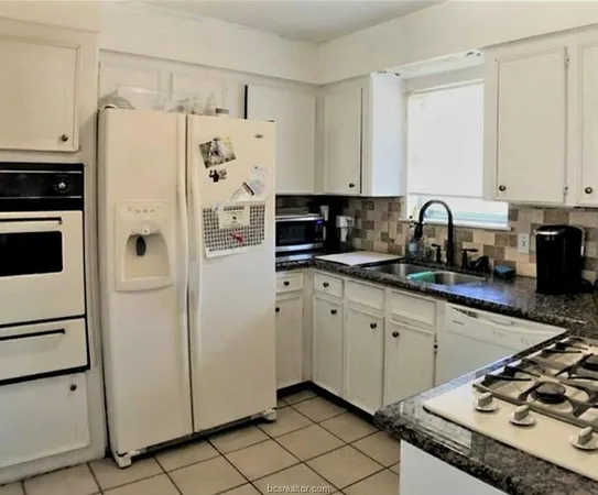 $1,850 | 1203 Berkeley Street, College Station, TX 77840