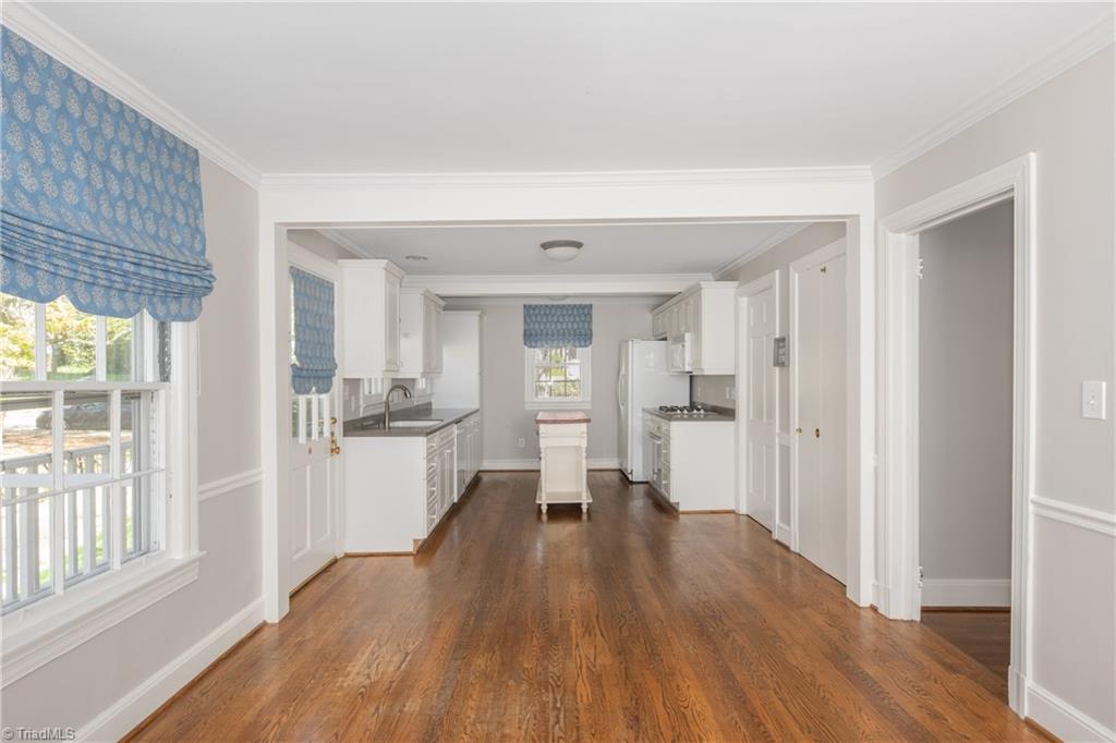 713 Dover Road Greensboro, NC 27408 - Photo 8 of 46 Gallery Image 8