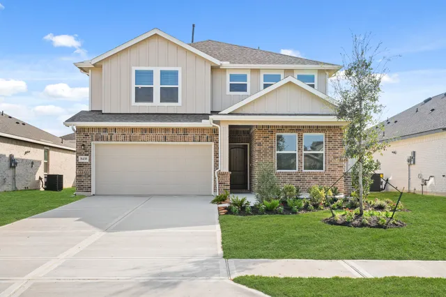 $384,500 | 8438 Bay Oaks Drive, Baytown, TX 77523