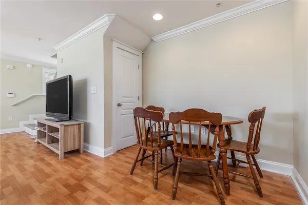 a view of a livingroom with furniture