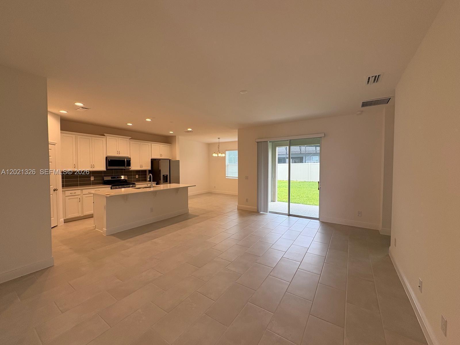 366 Switchgrass Loop, Unit 366 Clermont, FL 34715 - Photo 3 of 34