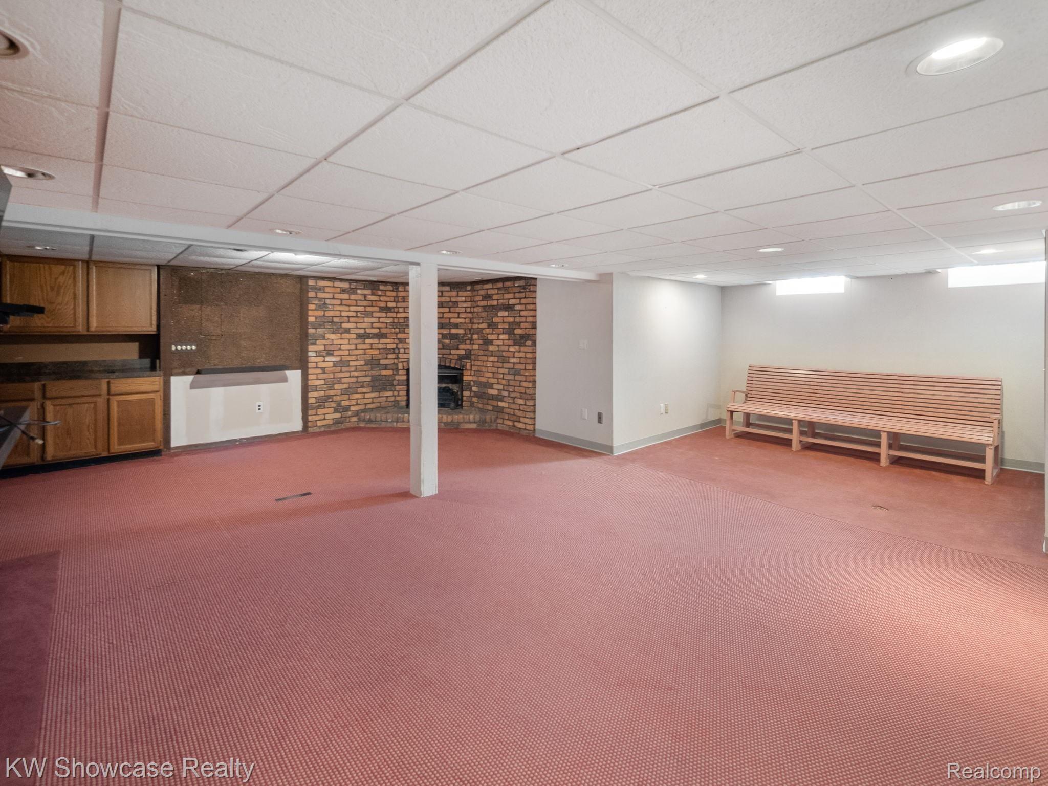 2026 Massoit Road Royal Oak, MI 48073 - Photo 22 of 35 web_P1755407.jpg