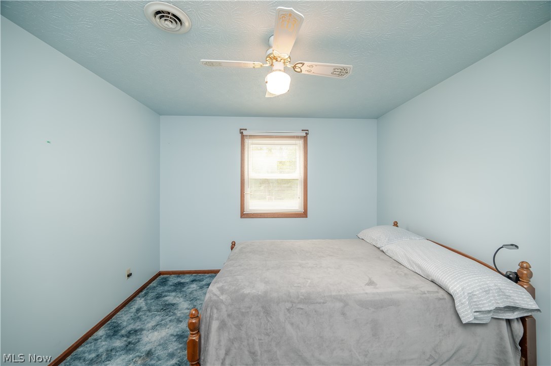 1041 Prentice Road Northwest Warren, OH 44481 - Photo 28 of 50 Bed #3