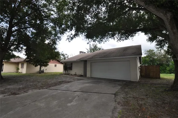 $1,595 | 828 Cinnamon Drive East, Winter Haven, FL 33880