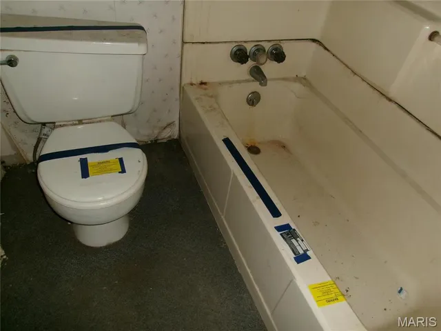 $15,000 | 317 South 5th Street, Greenville, IL 62246