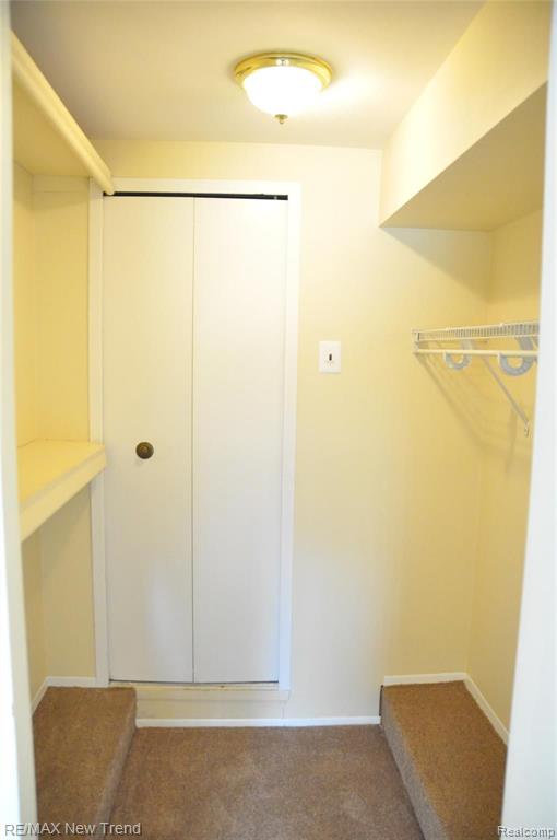 30028 West Twelve Mile Road, Unit 32 Farmington, MI 48334 - Photo 14 of 16