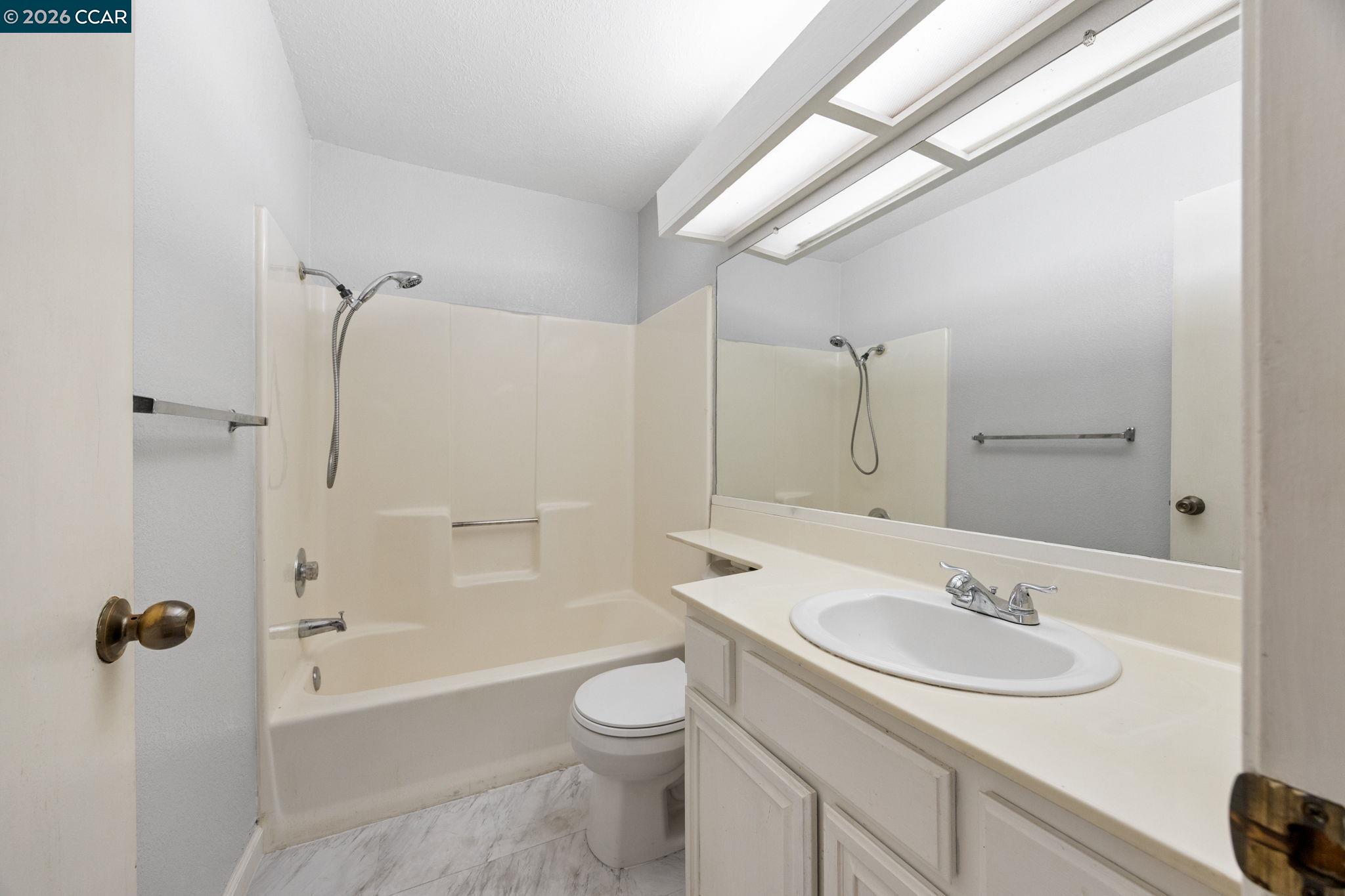 388 Mill Road Martinez, CA 94553 - Photo 19 of 44 Gallery Image 19