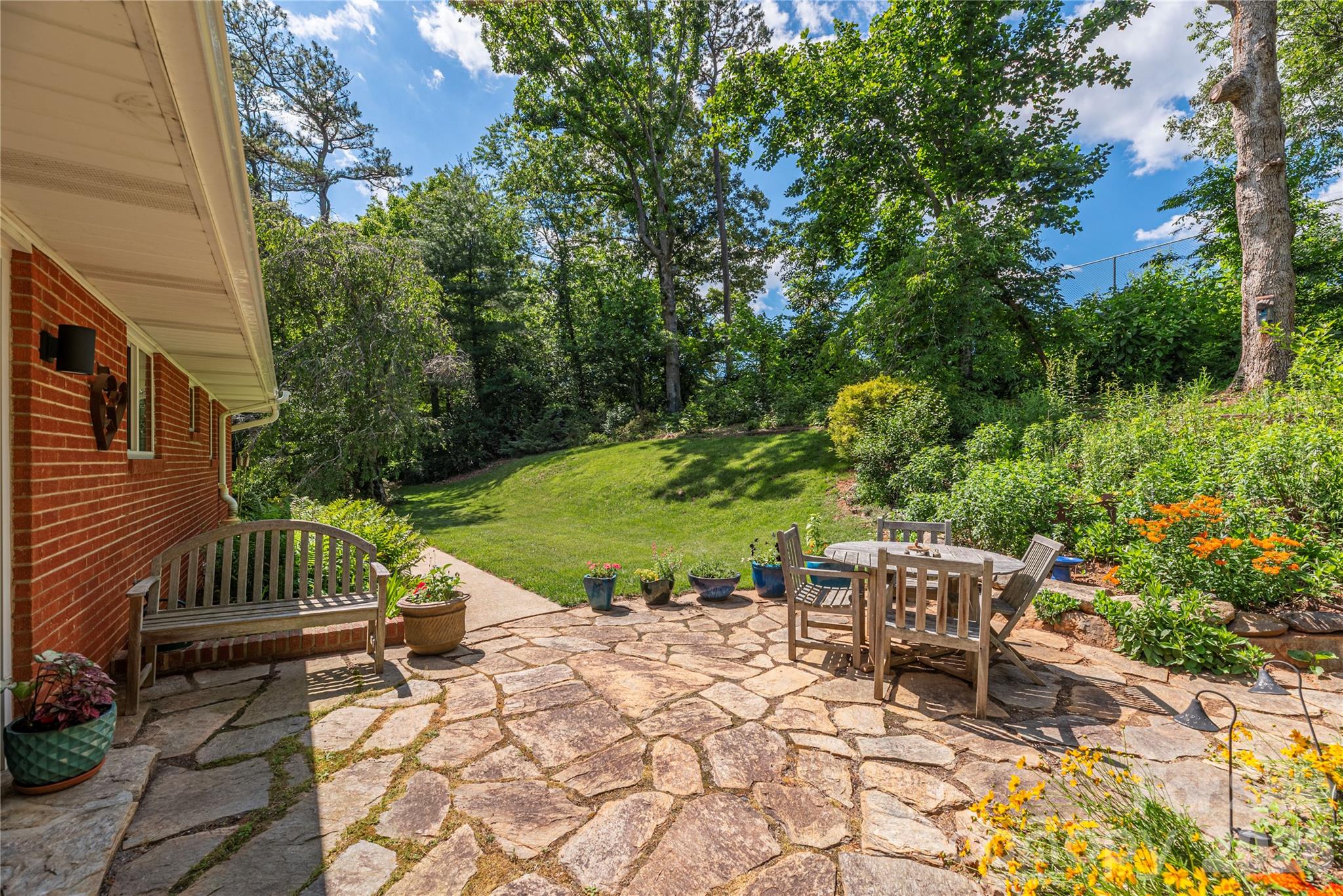 90 Bell Road Asheville, NC 28805 - Photo 25 of 32 Gallery Image 25